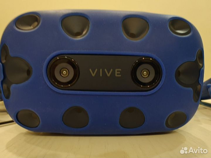 HTC vive pro full kit + remote module