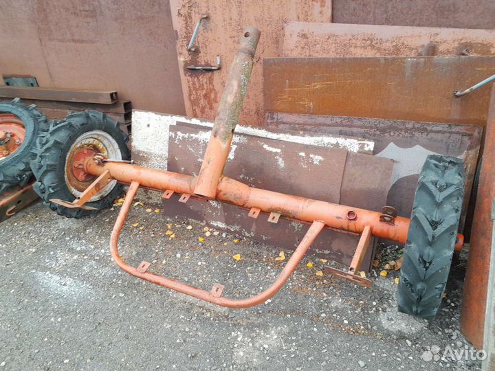 Ось для прицепа 4ступицы 3диска