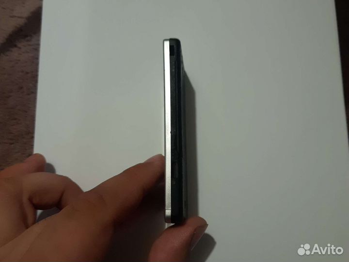 Корпус для Sony Ericsson W880i Серебряный