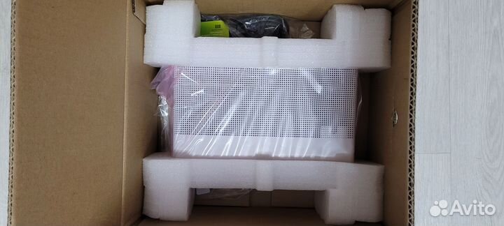 Новый коммутатор Cisco WS-C2960CG-8TC-L