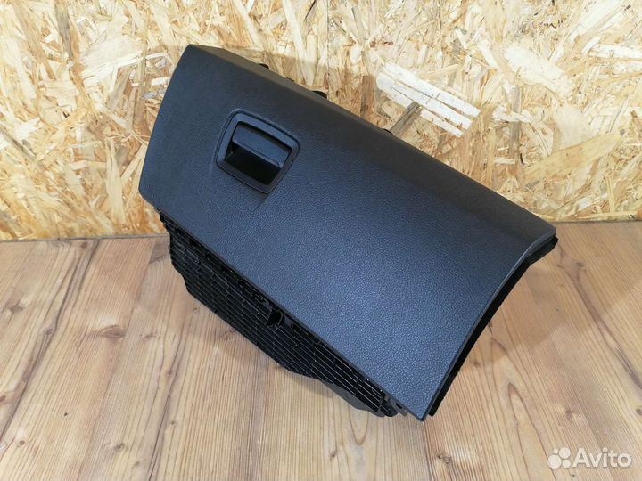 BMW 5 F10/F11 Бардачок в сборе ящик