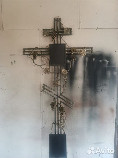 Ритуальные ограды, кресты