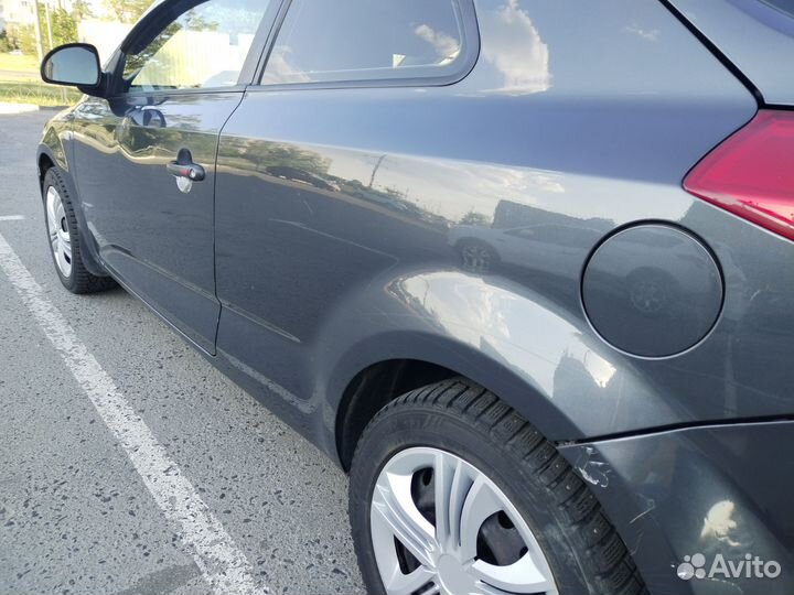 Kia Ceed 1.4 МТ, 2008, битый, 302 000 км