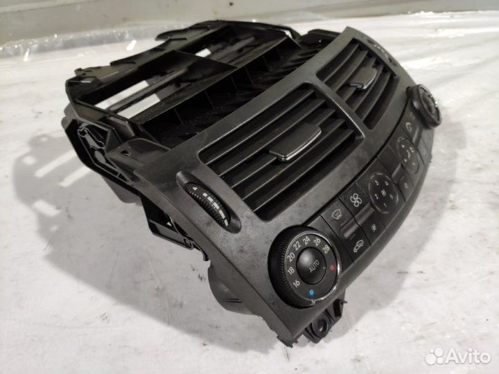 Блок управления климат контроля Mercedes W211