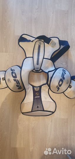 Нагрудник хоккейный взрослый