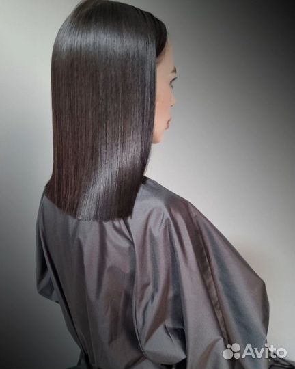 Кератиновое выпрямление волос