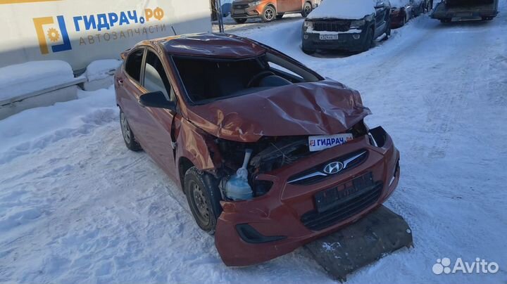 Петля крышки багажника левая Hyundai Solaris 79210