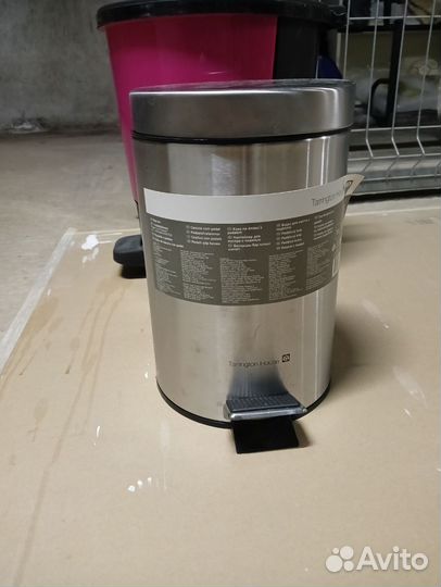 Мусорное ведро с педалью