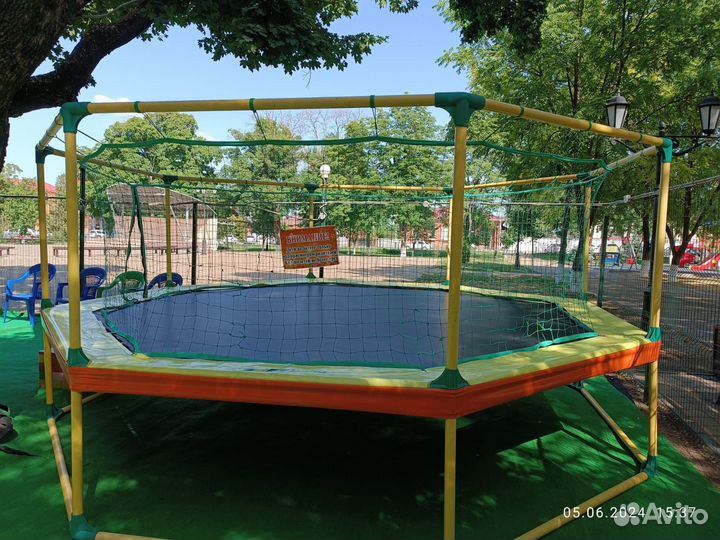 Батут спортивный