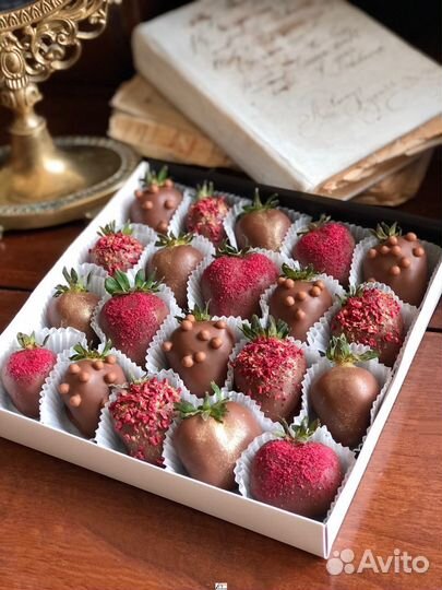 Клубника в шоколаде, подарок на праздник
