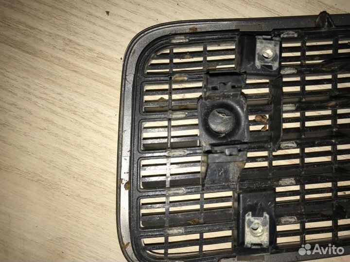 Решетка левая Mercedes S-Class W221