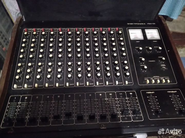 Микшерный пульт