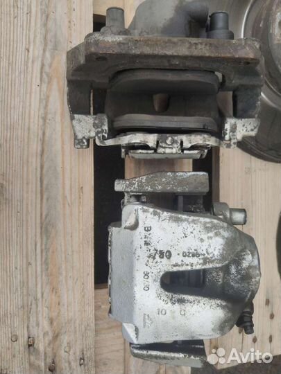 Комплект тормозов на бмв Х5 Е70 4.0D