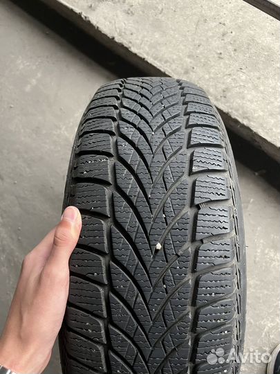 Goodyear UltraGrip Ice 2 185/60 R15