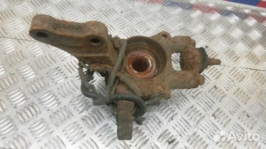 Ступица передняя левая hyundai tucson JM (YEA21K90