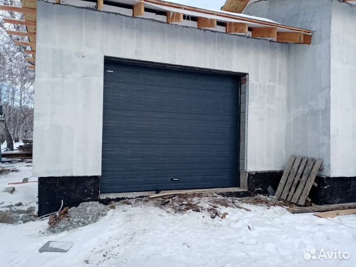 Гаражные секционные ворота с установкой под ключ