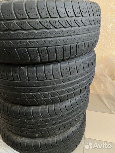 Continental Conti4x4WinterContact 215/60 R17