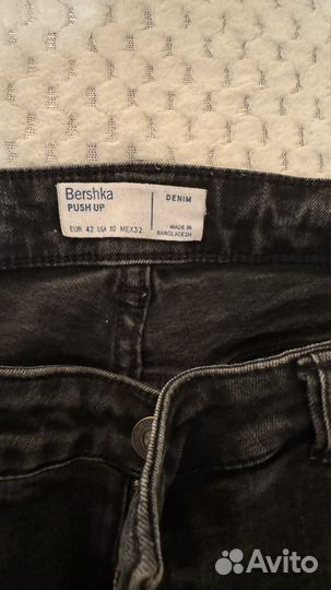 Джинсы bershka