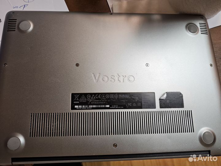 Ноутбук dell p87g001