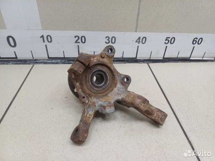 Кулак поворотный передний правый Renault Symbol