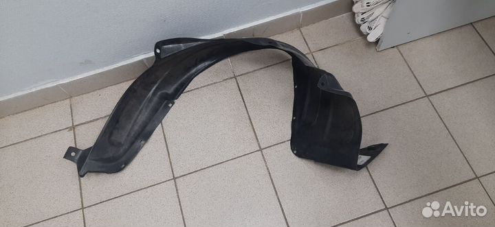 Подкрылок передний левый Hyundai Getz 2002-2005