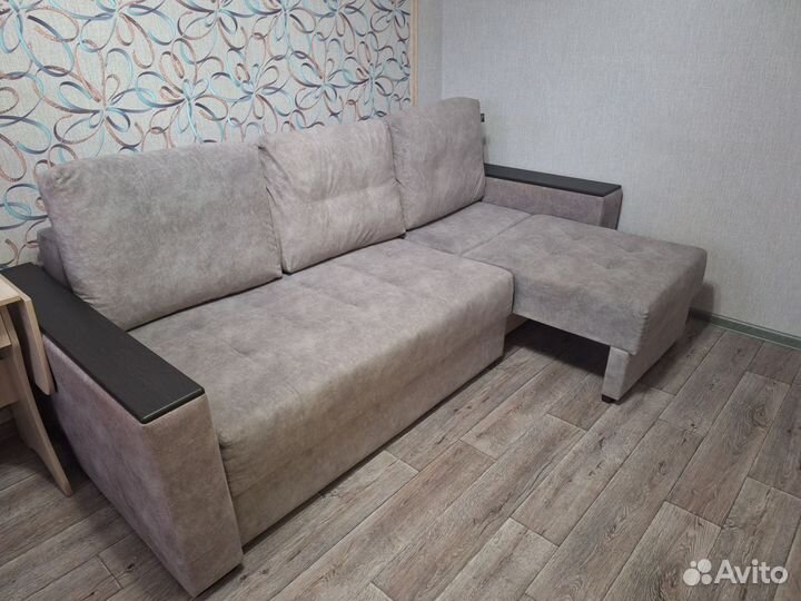 Угловой диван бу