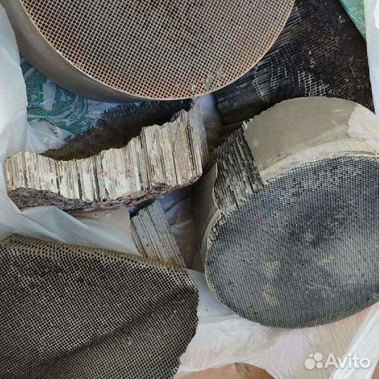 Катализатор б/у