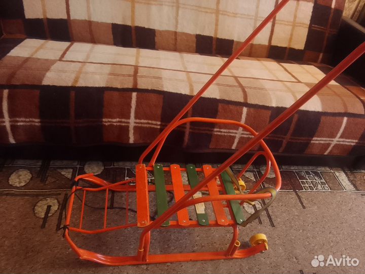Детские санки с колёсиками