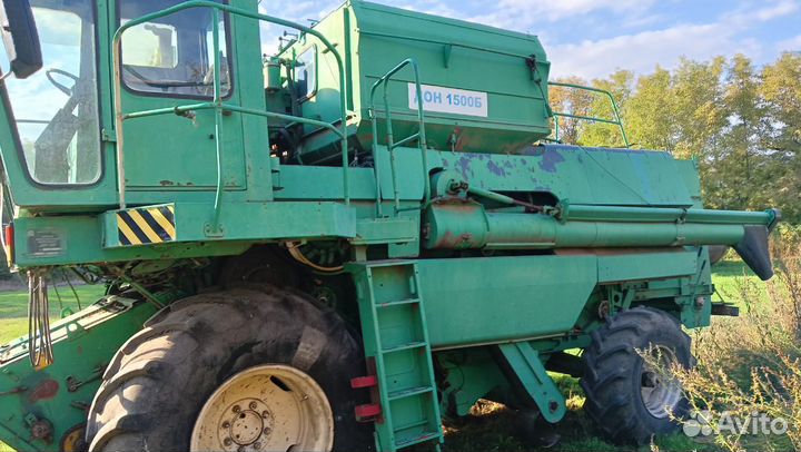 Комбайн Ростсельмаш Дон 1500Б, 1989