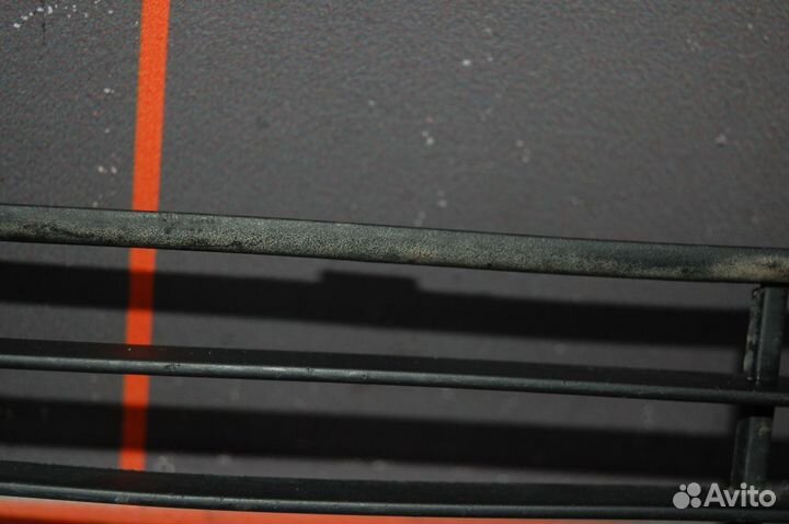 Решетка бампера переднего (центральная) - BMW 7