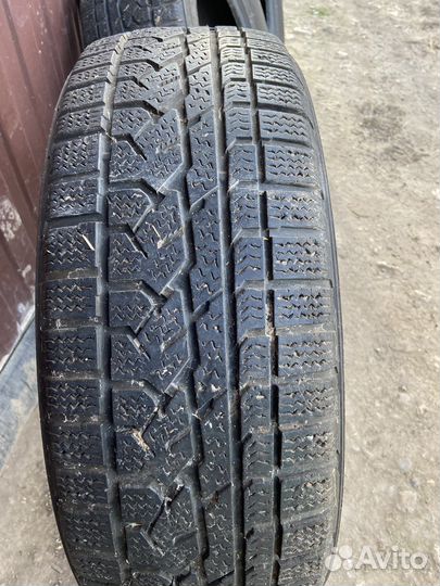 Kumho I'Zen RV Asymmetric 235/65 R17