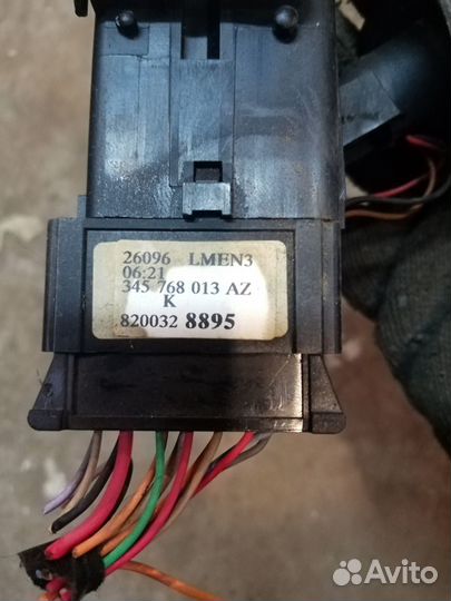 Переключатель подрулевой на Рено Лагуна 2006г