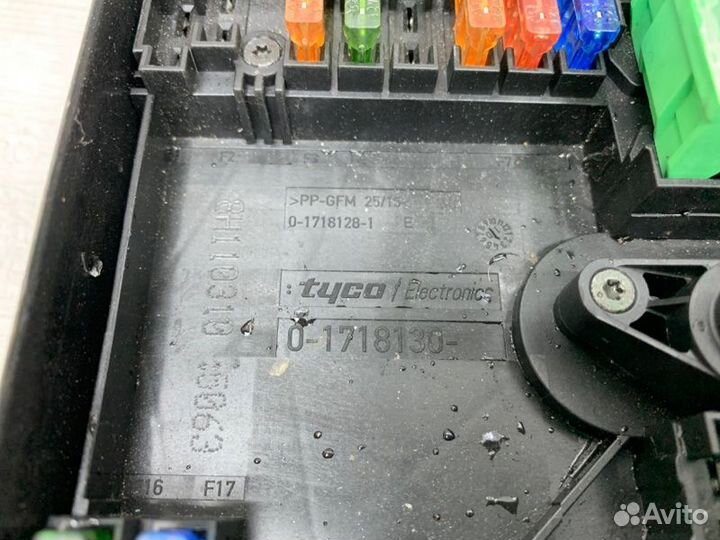 Блок предохранителей Volkswagen Caddy фургон BLS