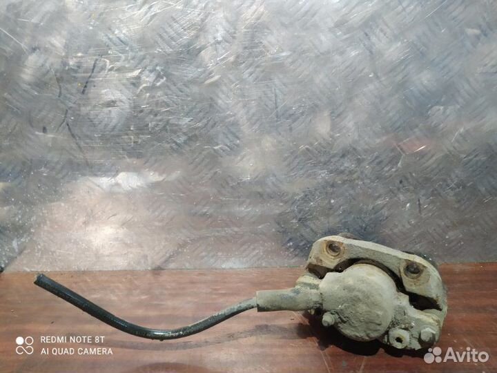 Суппорт правый Renault Fluence седан 2.0 M4R751