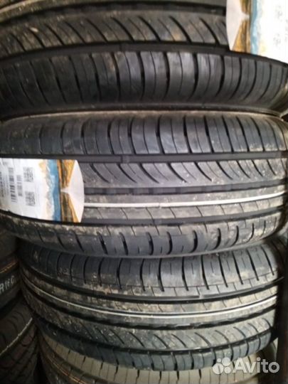 Ikon Tyres Nordman SC 215/65 R16C 109T