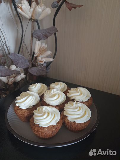 Кексы (морковный, ванильный, шоколадный)