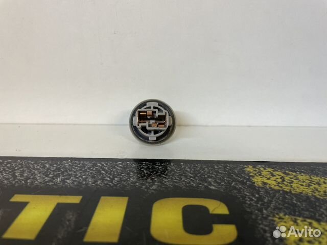 Патрон лампы указателя поворота Lexus Toyota Rav 4