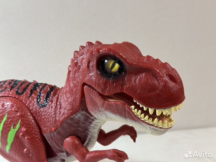 Динозавры игрушки ходит кричит
