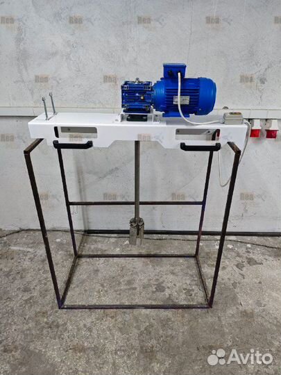 Мешалка для бытовой и авто химии 0.37 кВт 186 об