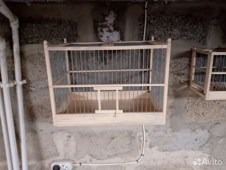 Клетка для птиц из дерева