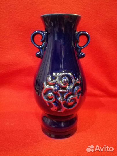 Ваза кобальтовая фарфоровая СССР