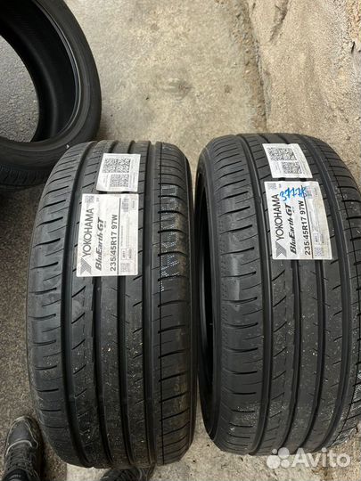 Yokohama BluEarth-GT AE-51 235/45 R17