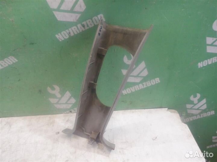 Обшивка стойки Форд Фокус 1