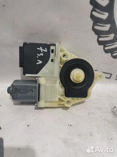 Моторчик стеклоподъемника задний левый Volkswagen