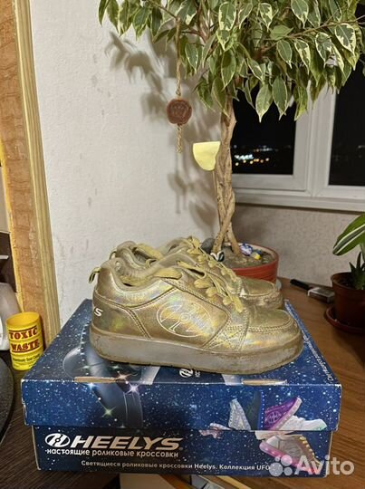 Хелисы heelys (кроссовки на роликах)