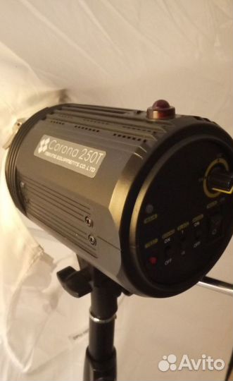 Комплект света для фотостудии и фотоакссесуары