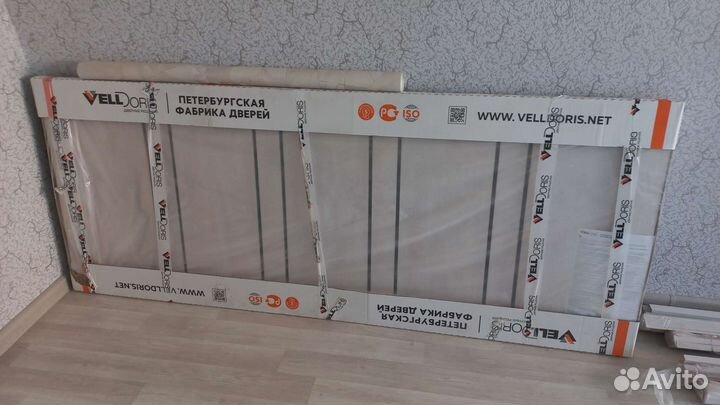 Двери межкомнатные с коробкой новые