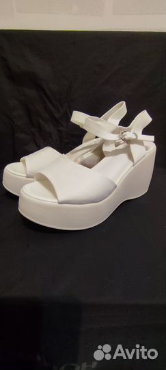 Босоножки женские 40 размер новые