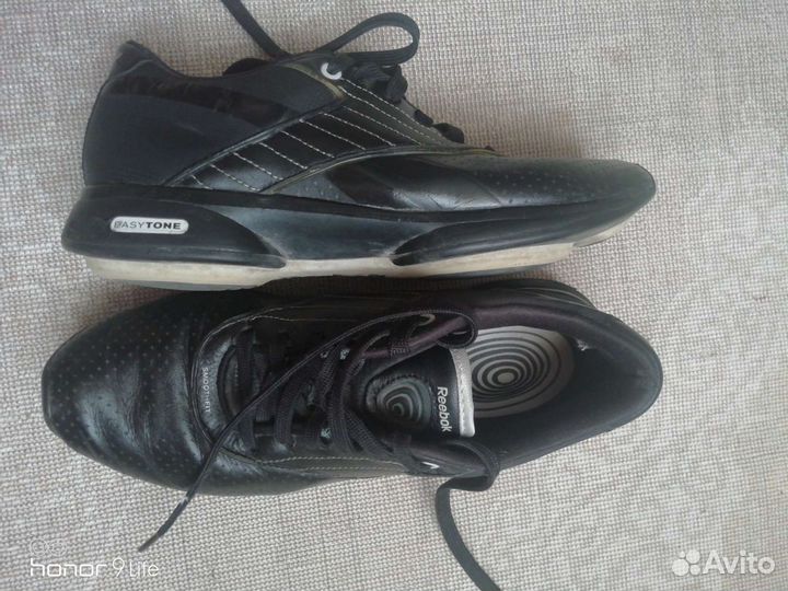 Кроссовки женские 38 размер оригинал Reebok isiton