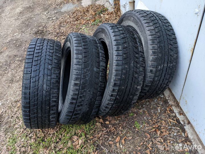 Dunlop SP Winter Ice 01 225/65 R17